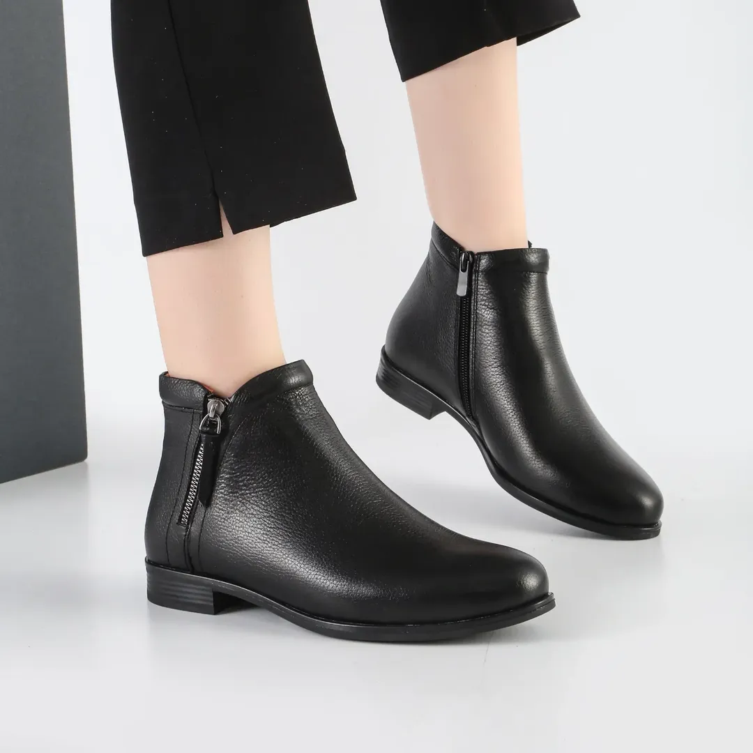 بوت ساق کوتاه طبی تمام چرم